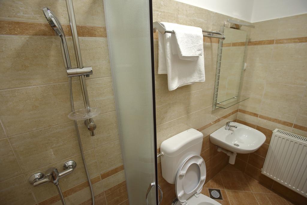 Sobe Oliva Hotel Zagreb Bagian luar foto