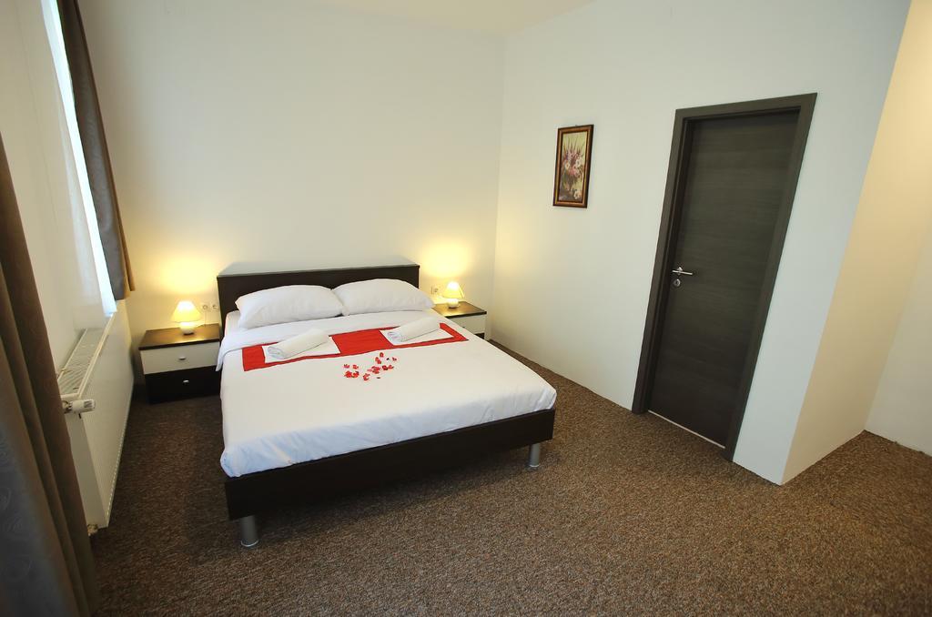 Sobe Oliva Hotel Zagreb Bagian luar foto